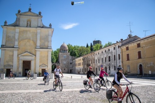 bike-tour-hills-garda